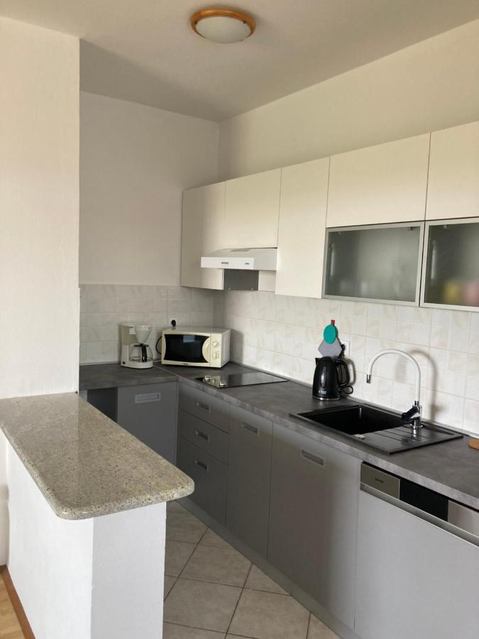 Apartment Jasna B Omišalj Esterno foto