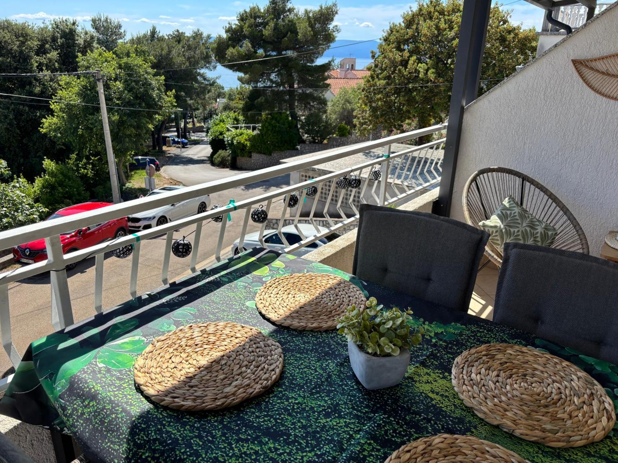 Apartment Jasna B Omišalj Esterno foto