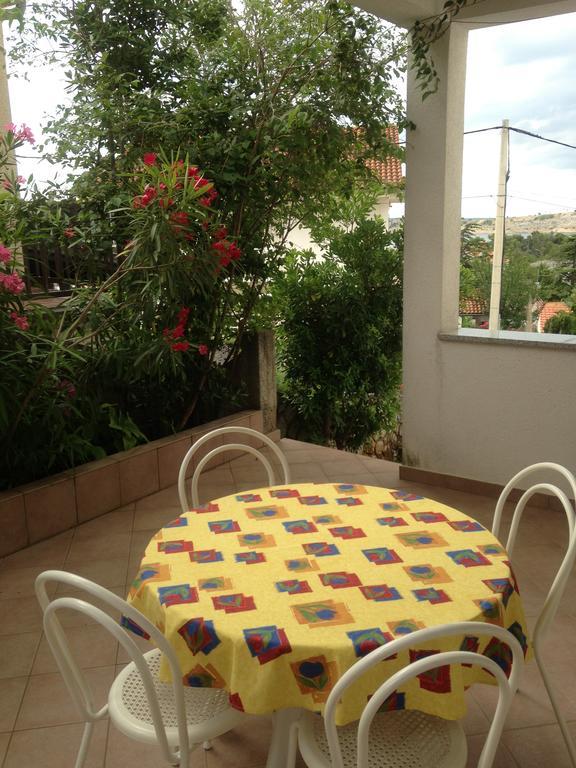 Apartment Jasna B Omišalj Esterno foto